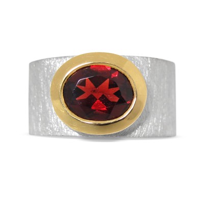 Granat Ring